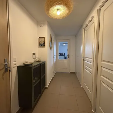 Apartment Climatise 3 Pieces - - Fr-1-226b-256 *
